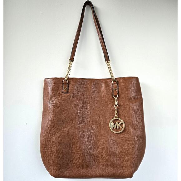 MICHAEL Michael Kors Handbags - Michael Kors NEW Jet Set Pebbled Leather Mocha Brown Tan Tote Bag Gold Chain NWT